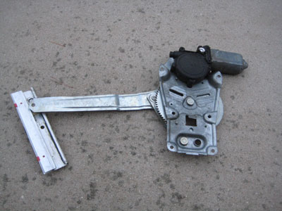1998 BMW 328I E36 - Rear Passenger's Side Window Motor